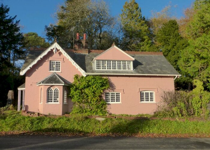 3 Bedroom Detached House To Rent In Redlynch, Salisbury, Wiltshire, SP5