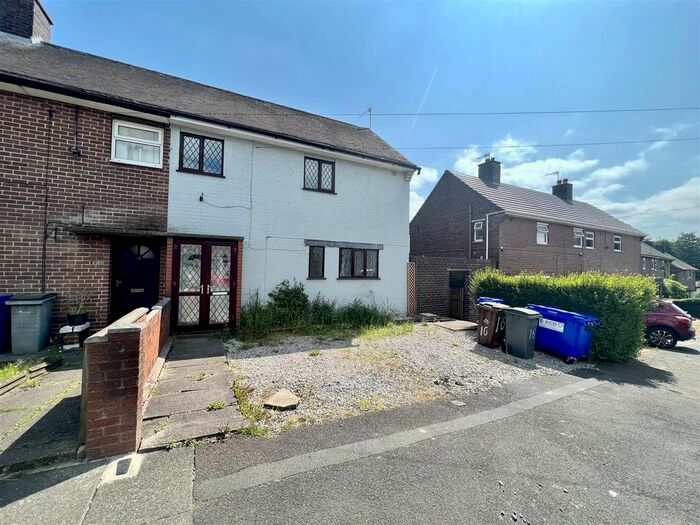 3 Bedroom Semi-Detached House To Rent In Hoskins Road, Tunstall, Stoke-On-Trent, ST6