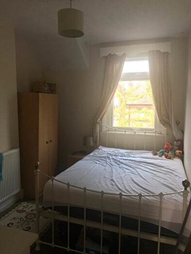 2 Bedroom Flat To Rent In Barlow Moor Road, Manchester, Greater Manchester, M20