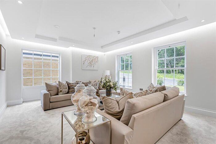 5 Bedroom Detached House For Sale In Plot, The Cullinan, The Ridgeway, Cuffley, EN6