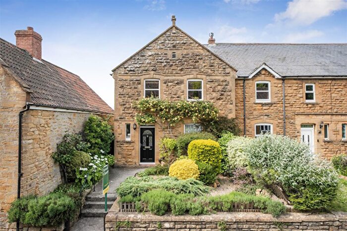 3 Bedroom End Of Terrace House For Sale In High Street, Stoke-Sub-Hamdon, TA14