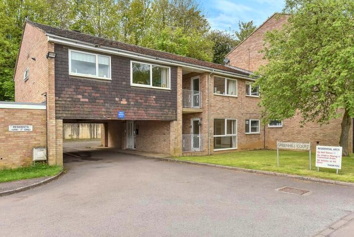 2 Bedroom Flat To Rent In Greenhill Court, Banbury, OX16
