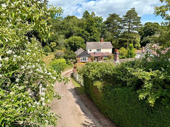 4 Bedroom Detached House For Sale In Lester Square, Burley, Ringwood, BH24