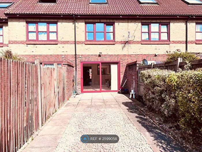 4 Bedroom Terraced House To Rent In Colchester Road, London, E17
