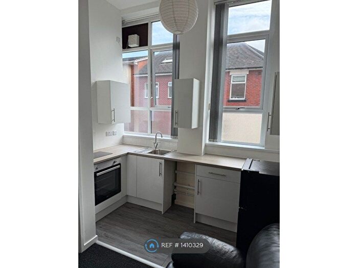 Studio To Rent In Wesley Suites, Stoke-On-Trent, ST4