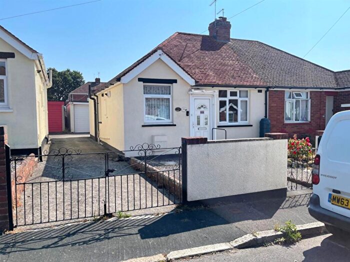 2 Bedroom Semi-Detached Bungalow For Sale In Kingsley Avenue, Whipton, Exeter, EX4