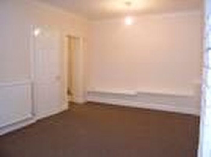 1 Bedroom Flat To Rent In Bruce Street, Northampton, St James, Northamptonshire, NN5