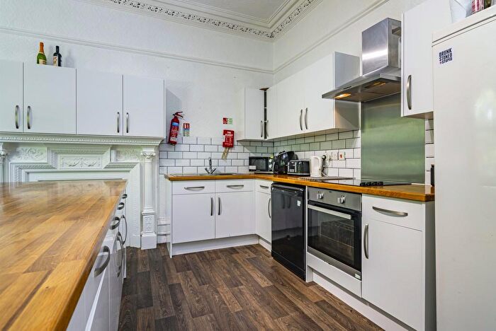 1 Bedroom House To Rent In Forest Road West, NG7