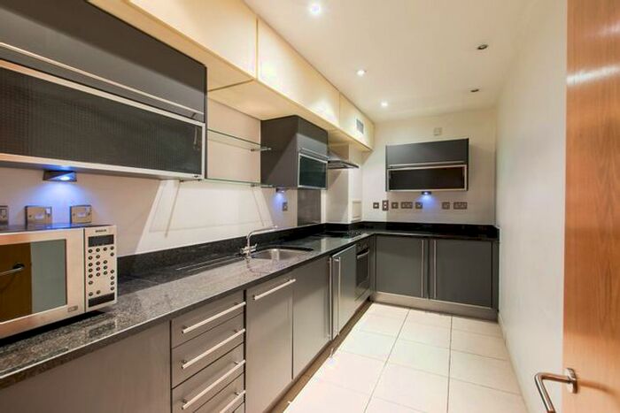 2 Bedroom Flat To Rent In Albert Embankment, Waterloo, London, SE1