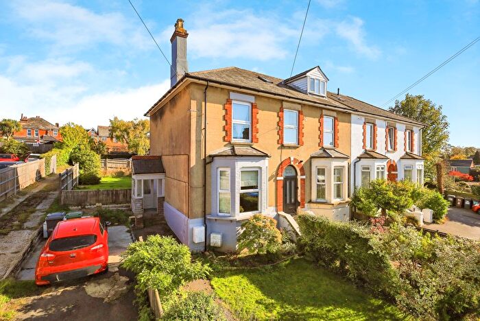 3 Bedroom Semi-detached House For Sale In Hailsham Road, Heathfield, East Sussex, TN21