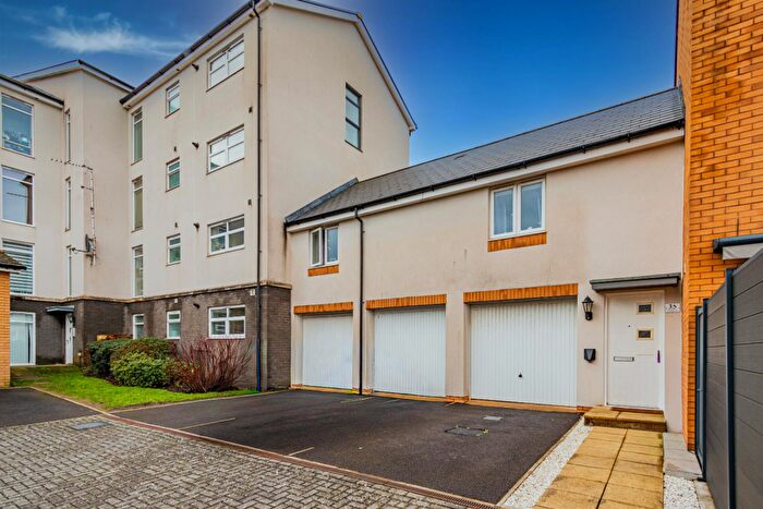 2 Bedroom Coach House For Sale In Swithins Lane, Charlton Hayes, Bristol, BS34