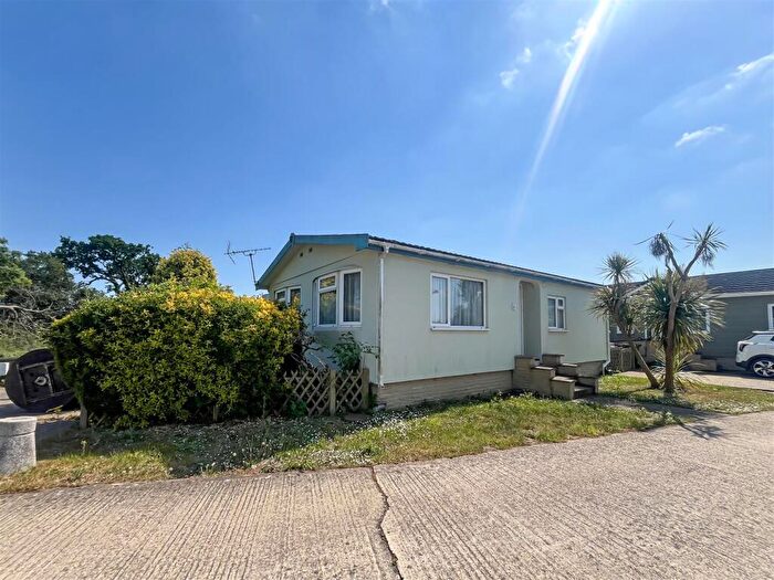 2 Bedroom Park Home For Sale In Drayton Lane, Drayton, Chichester, PO20
