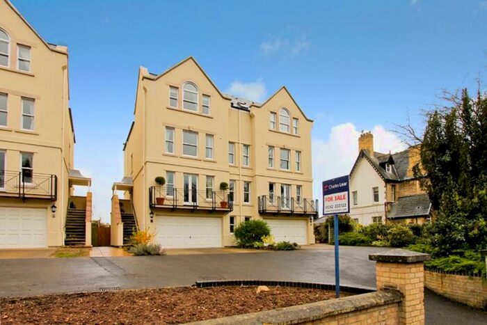 6 Bedroom House To Rent In Lansdown, GL50