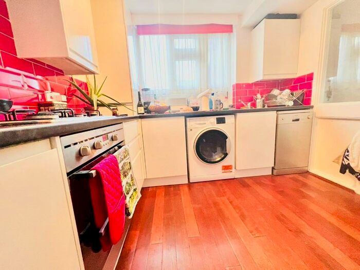 2 Bedroom Maisonette To Rent In Tredegar Road, London, N11