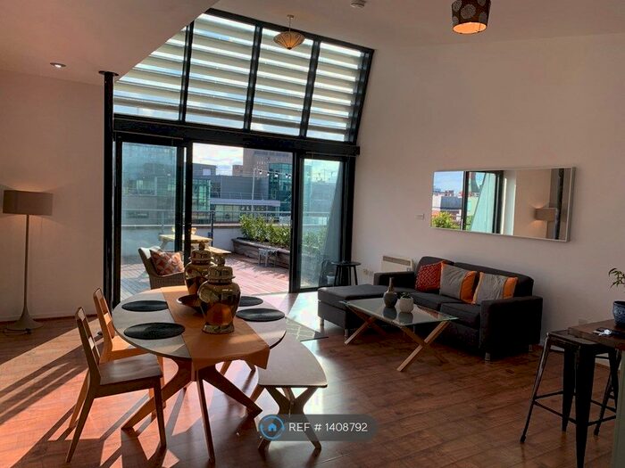 2 Bedroom Flat To Rent In Cable House, Liverpool, L2