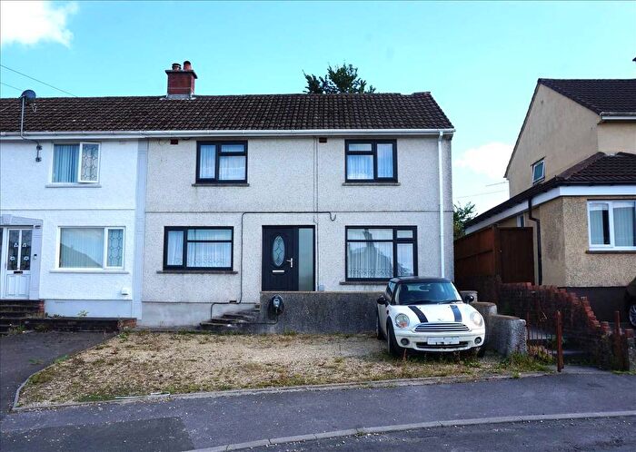 3 Bedroom Semi-Detached House For Sale In Rhosnewydd, Tumble, Llanelli, SA14