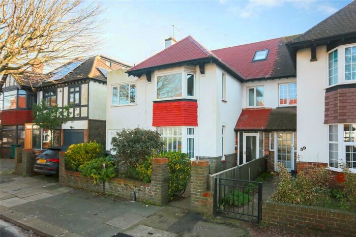 1 Bedroom Apartment To Rent In Middleton Avenue, Hove, East Sussex, BN3