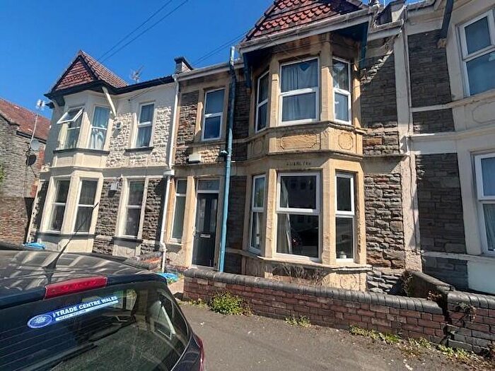 4 Bedroom House To Rent In Hinton Road, Fishponds, Bristol, BS16