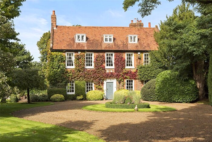 6 Bedroom Detached House To Rent In Norwood Farmhouse, Elvedon Road, Cobham, Surrey, KT11