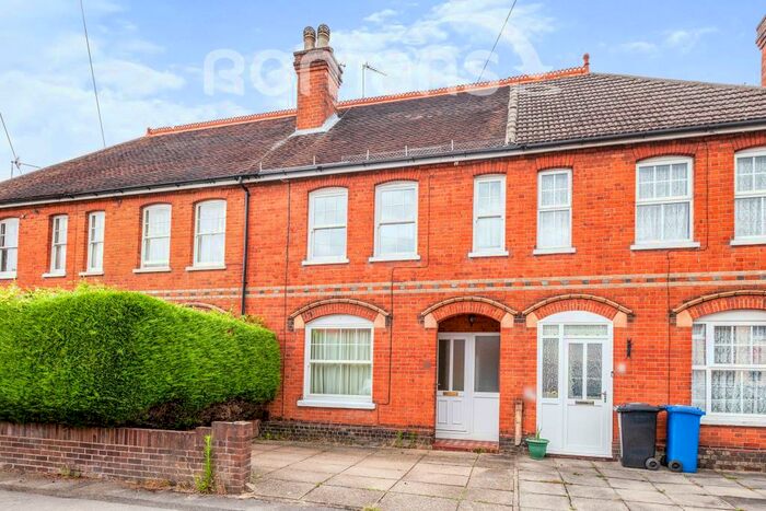 2 Bedroom Terraced House To Rent In Wellington Road, SL6