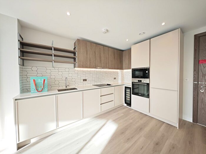 2 Bedroom Flat To Rent In Bufton House, Astell Road, Blackheath, SE3