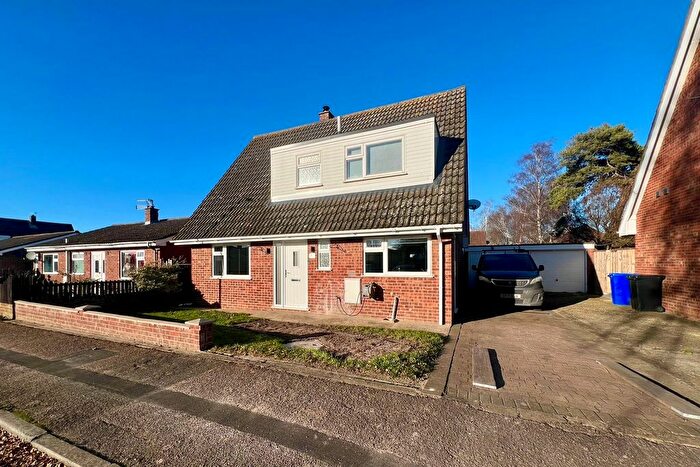 3 Bedroom Bungalow For Sale In Caudle Avenue, Lakenheath, Brandon, IP27