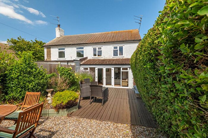 2 Bedroom Semi Detached House For Sale In Beach Road, Scratby, NR29
