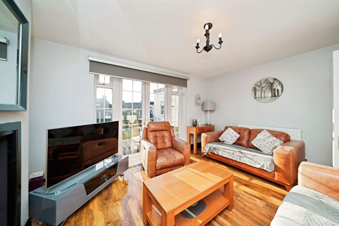 3 Bedroom Semi Detached House For Sale In Rostherne Avenue, Wallasey, CH44