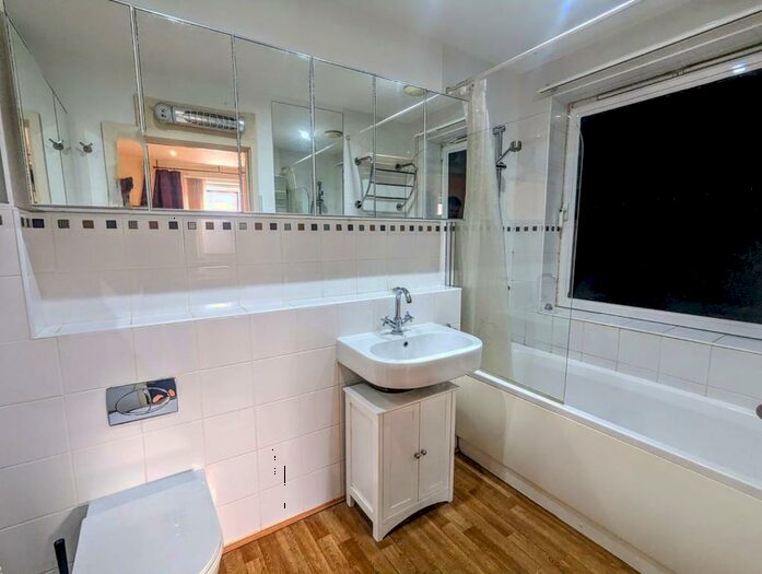 3 Bedroom Maisonette To Rent In Thaxted Road, Saffron Walden, CB10