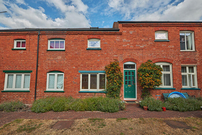 3 Bedroom Terraced House For Sale In Van Buren Place, Exeter, EX2