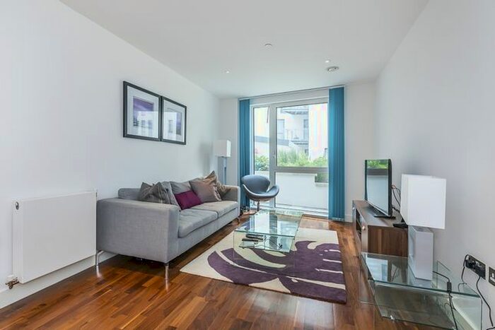 1 Bedroom Flat To Rent In John Donne Way, London, SE10