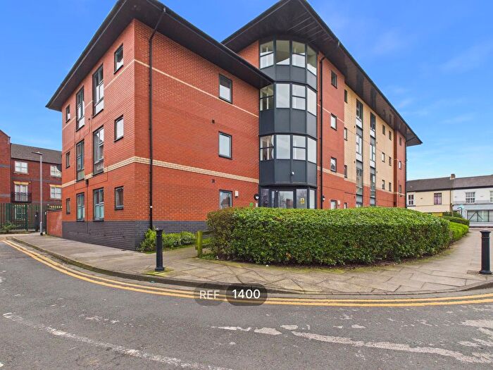 2 Bedroom Flat To Rent In The Gateway, Reed Street, HU2
