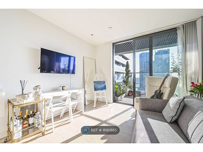 Studio To Rent In Hobart Building, London, E14