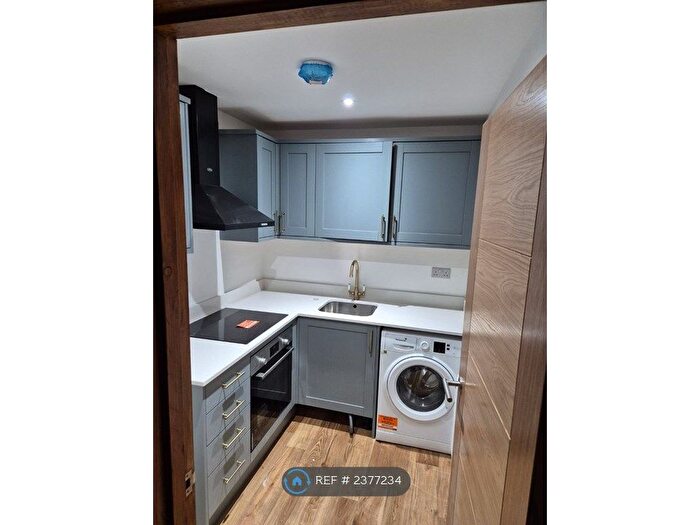 2 Bedroom Flat To Rent In Maidenhead, Maidenhead, SL6