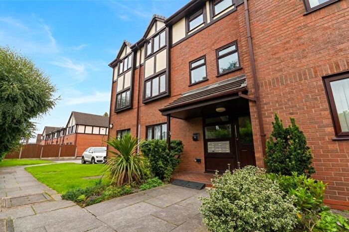 2 Bedroom Flat For Sale In Kirkstile Place, Swinton, M27
