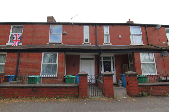 3 Bedroom Terraced House For Sale In Sandywell Street, Manchester, M11