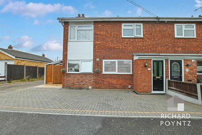 2 Bedroom Semi-Detached House For Sale In St. Annes Road, Canvey Island, SS8