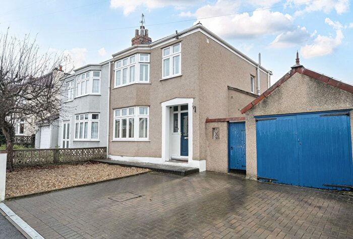 3 Bedroom Semi Detached House For Sale In St. Ladoc Road, Keynsham, Bristol, Somerset, BS31