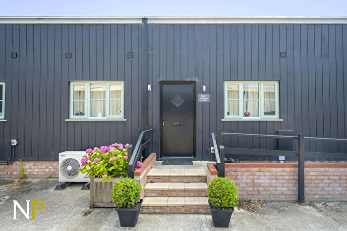 2 Bedroom Barn Conversion To Rent In Bulls Road, Hemingstone, IP6