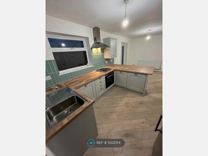 3 Bedroom Semi-Detached House To Rent In Llanishen, Cardiff, CF14