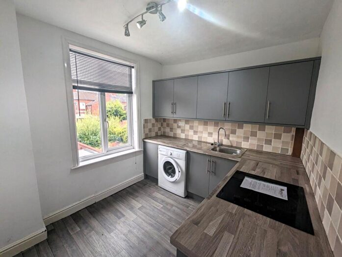 2 Bedroom Flat To Rent In Walthall St, Crewe, CW2