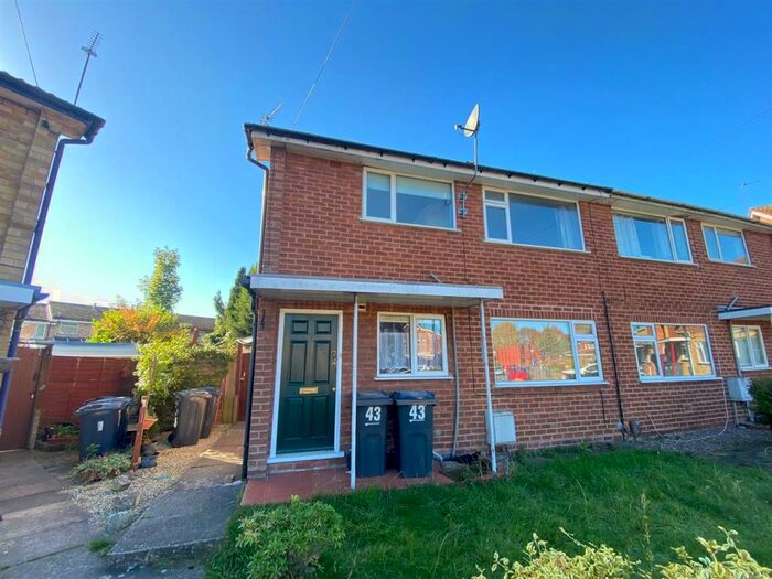 2 Bedroom Maisonette To Rent In Hazeltree Croft, Acocks Green, Birmingham, B27