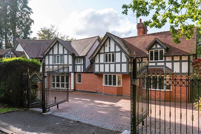 5 Bedroom Detached House For Sale In Mearse Lane, Barnt Green, B45