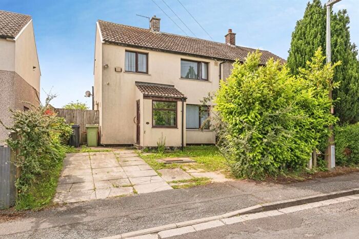 4 Bedroom Semi-Detached House For Sale In Sandene Avenue, Huddersfield, HD4