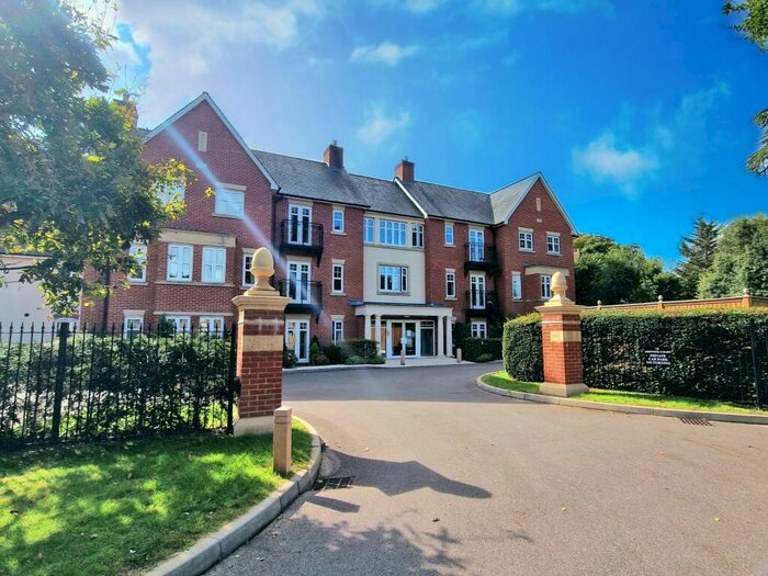 2 Bedroom Apartment To Rent In Ardwick Court, Sycamore Road, Farnborough, GU14