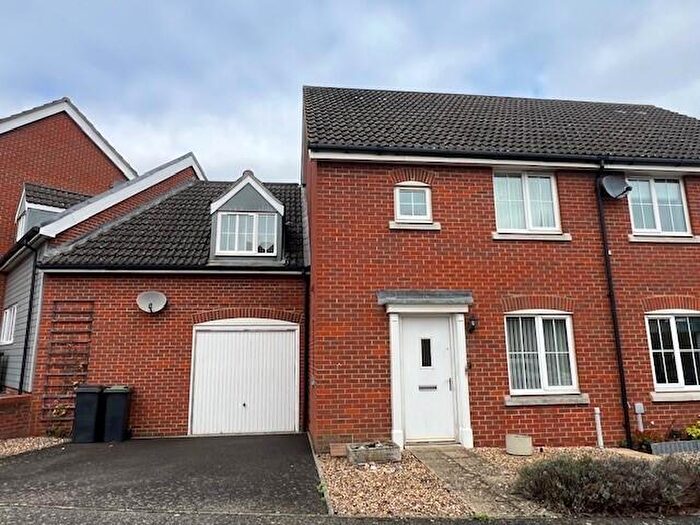 3 Bedroom House To Rent In Chaffinch Way, Stowmarket, IP14