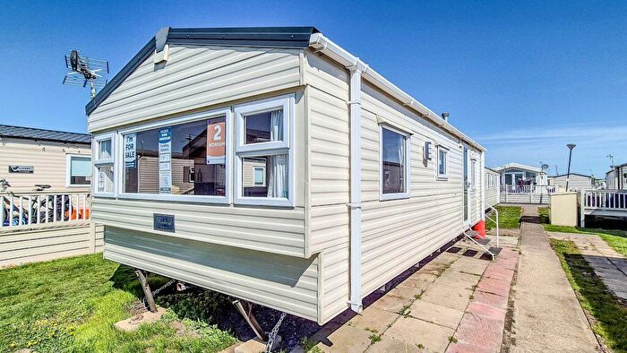 2 Bedroom Park Home For Sale In Alberta Holiday Park, CT5