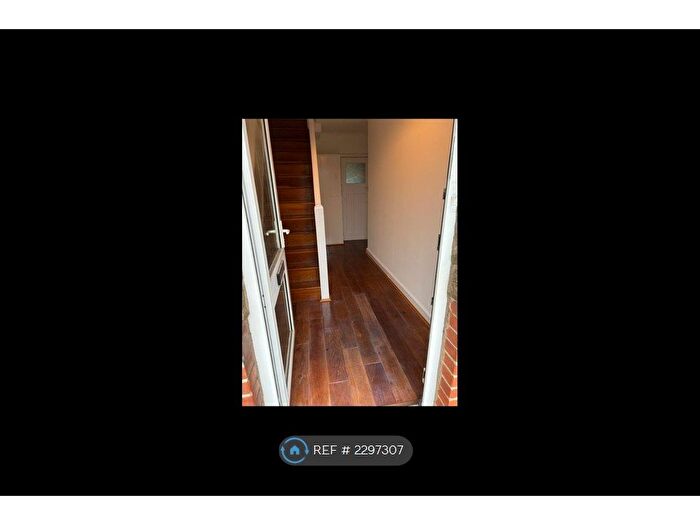 2 Bedroom Detached House To Rent In Canterbury Street, Cambridge, CB4