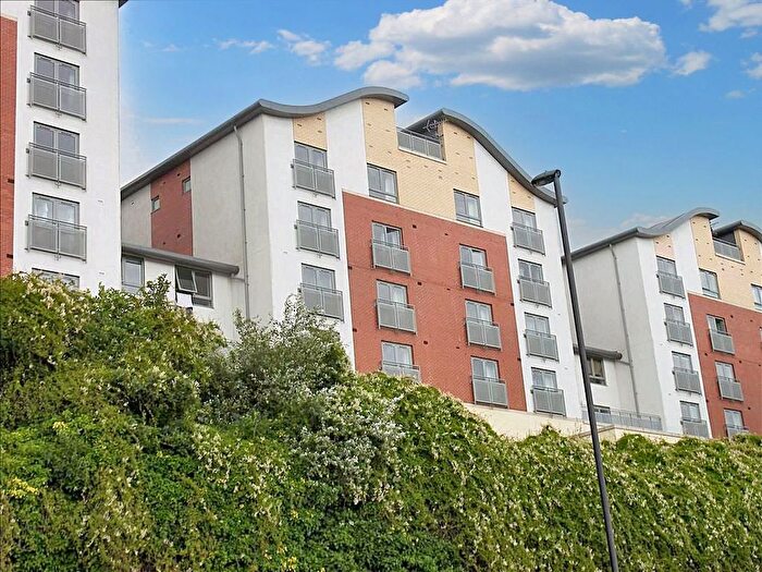 2 Bedroom Flat To Rent In St. Lawrence Road, Newcastle Upon Tyne, NE6