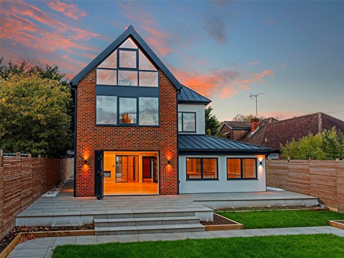 5 Bedroom Detached House For Sale In Kingston Vale, London, SW15